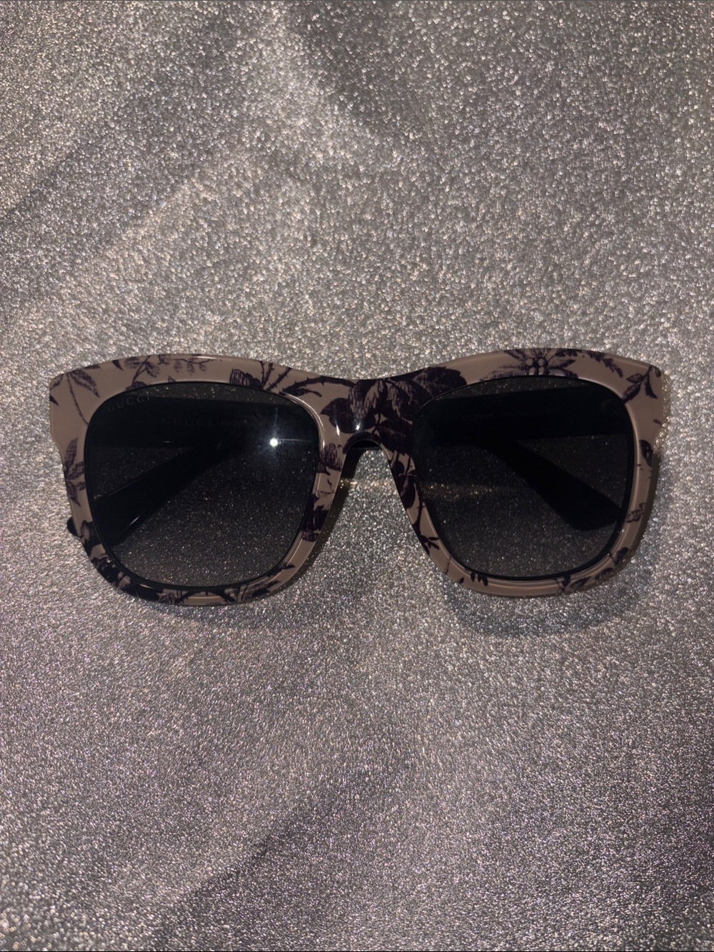 Stylish Floral Gucci Square Sunglasses - Taupe/Black